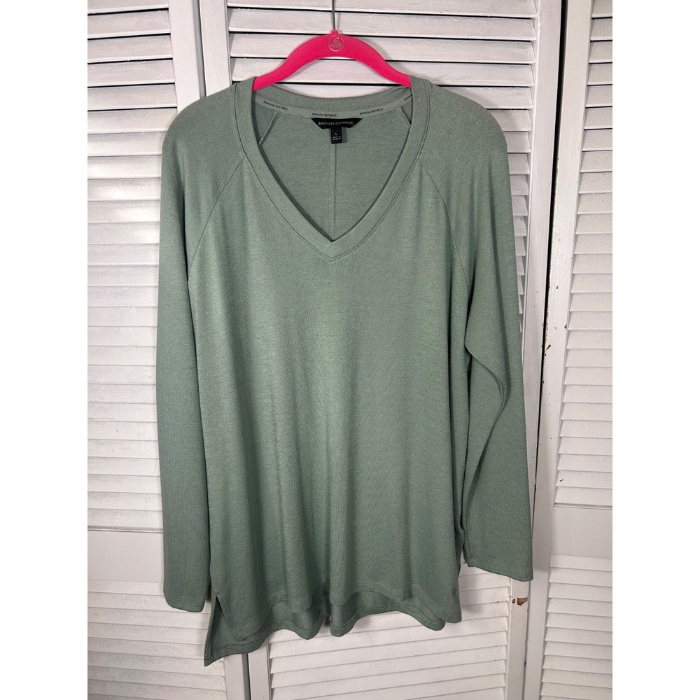 Banana Republic Womens Sage Green Top Size L